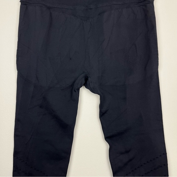 SHEFIT Seamless Athletic Cross Waist Leggings Womens Black 2Luxe - Picture 10 of 13